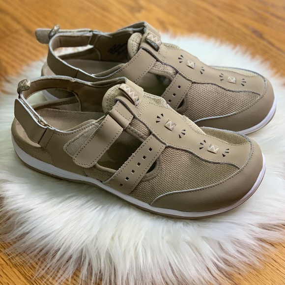 easy street sport shoes